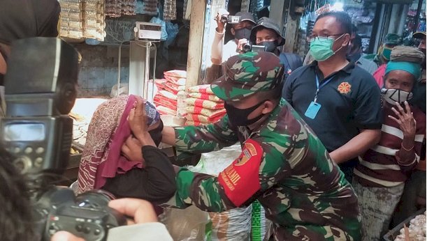 Pantau Penerapan Protokol Kesehatan,  Pasar Pabean Disidak Aparat