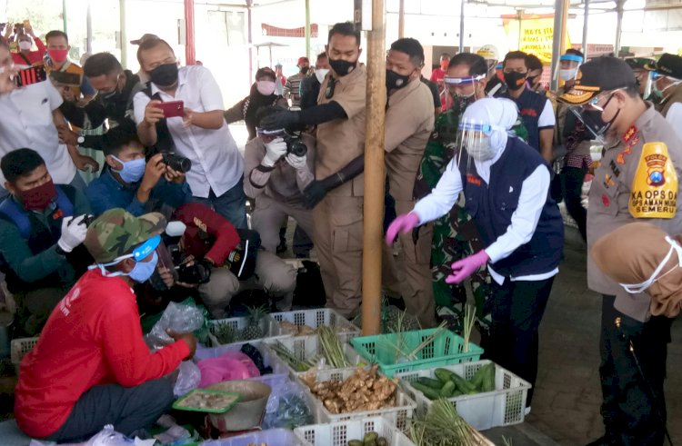 Jatim Masa Transisi Menjuju Normal Baru, Gubernur  Khofifah Tinjau Pasar Manyar Gresik