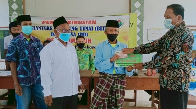 Desa Pamoroh, Pamekasan Salurkan BLT-DD Tahap II