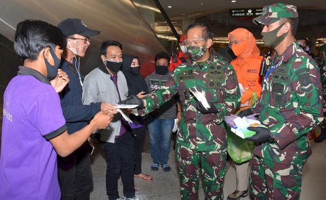 Bangun Kesadaran Masyarakat, Pangdam Brawijaya Pakai Cara Humanis