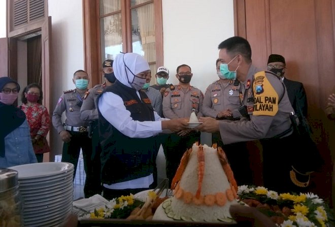 Gubernur Beri Ucapan Selamat HUT Bhayangkara :  Jadikan Kepercayaan Masyarakat Pelecut