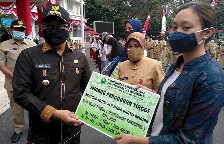 481 Pelajar Berprestasi dan Kurang Mampu Dapat Beasiswa, Dindikbud Kota Malang Kucurkan Rp 3 Miliar
