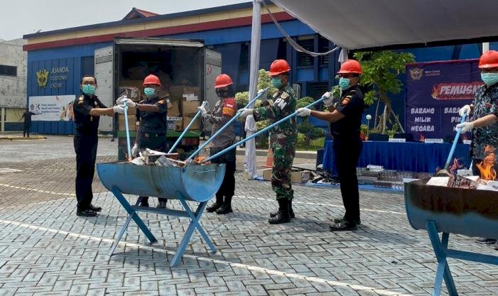 Bea dan Cukai Juanda Musnahkan Ratusan Barang Sitaan