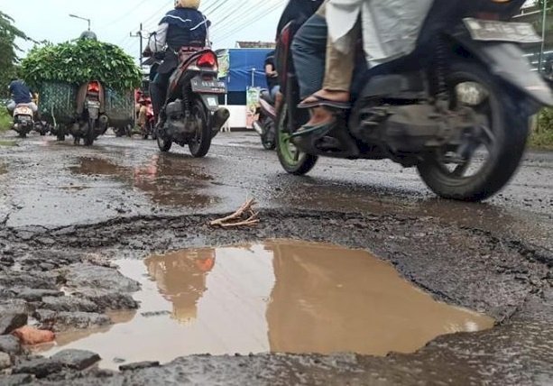 Awas, Banyak Jalan Berlubang Di Kota Probolinggo