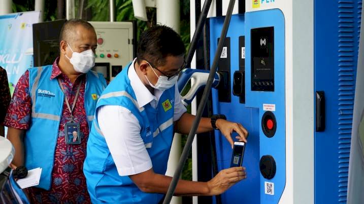 PLN Luncurkan Aplikasi Charge.IN untuk Kendaraan Listrik