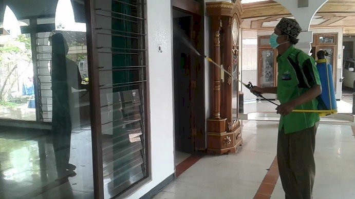 LTMNU Sidoarjo Gelar Bersih-Bersih Masjid