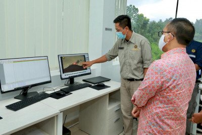 Bupati Banyuwangi Kunjungi Pos Gunung Raung