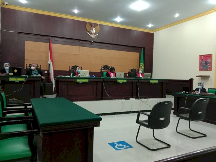 Pasangan Suami Istri Jual Sabu, Disidang