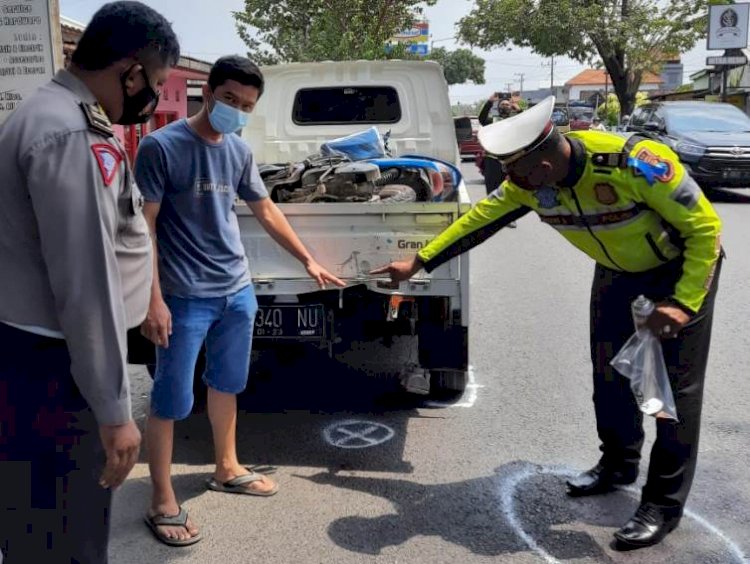 Bocah 8 Tahun Tewas gegara Motor Tabrak Mobil Parkir