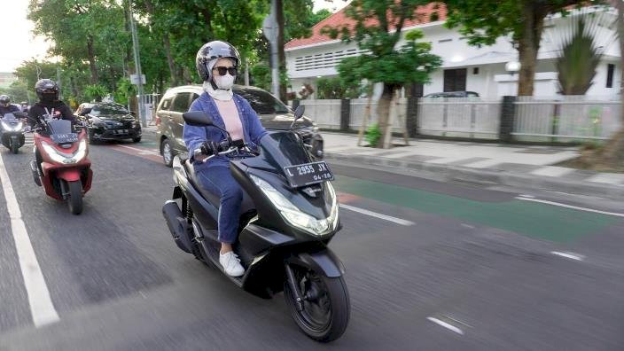 MPM Honda Jatim Beri Tips Pengendara Perempuan