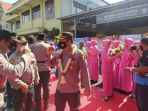 AKBP Nasrun Pasaribu Gantikan Kombes Pol Arman Menjadi Kapolresta Banyuwangi