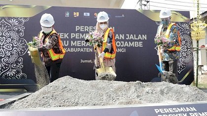 Pemkab Banyuwangi dan BSI Akan Perbaiki Jalan Pulau Merah-Rowojambe