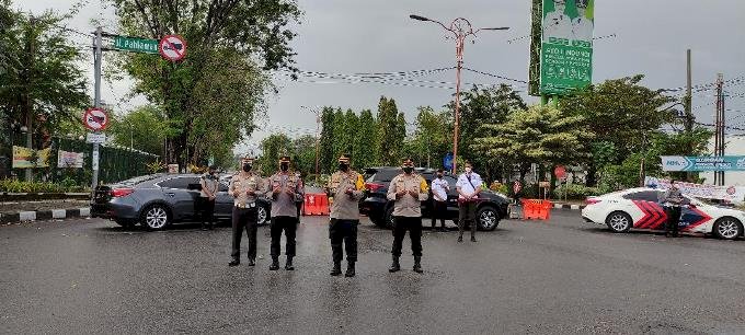 Warga Sidoarjo Hentikan Aktivitas, 60 Detik Heningkan Cipta