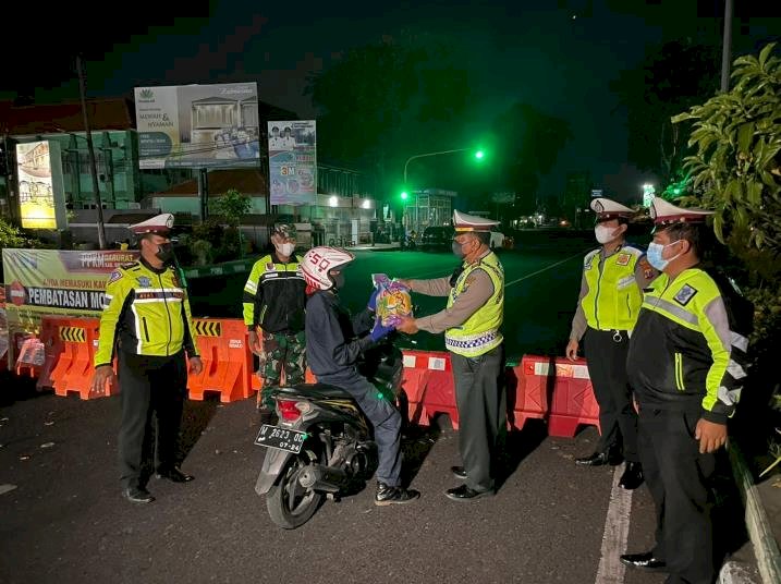 Satlantas Polresta Sidoarjo Percepat Penyaluran Bansos