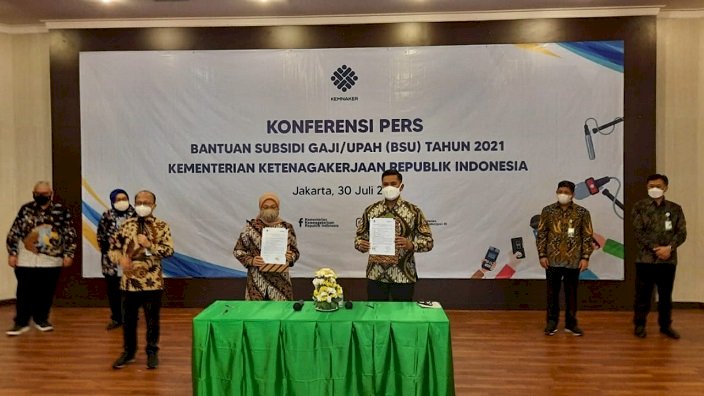 Pemerintah Kembali Salurkan Bantuan Subsidi Upah pada Pekerja Patuh Kepesertaan Jamsostek