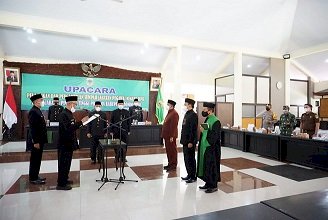 Lantik 14 Kepala UPD, Bupati Salwa Minta Tingkatkan Kualitas Pelayanan