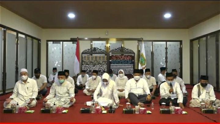 Ning Ita Gelar Berzikir dan Bersalawat bersama Ketua PBNU