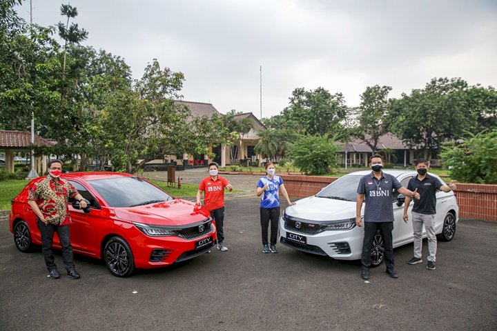 Dua Unit Honda City RS untuk Greysia Polii - Apriyani Rahayu