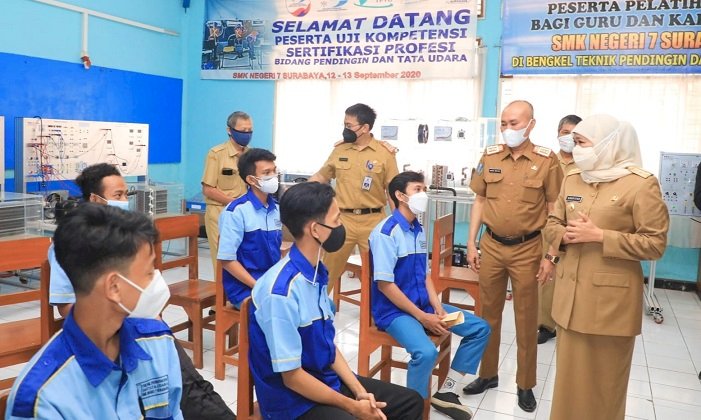 PTM Terbatas Jatim Dimulai,  Diikuti 699 Ribu Siswa Daerah PPKM Level 2 dan 3