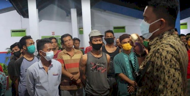 Muncul Asap, Napi Lapas Surabaya Berhamburan