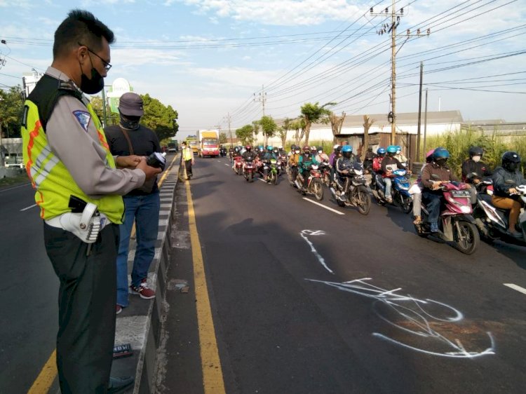 Tabrak Pantat Truk, Warga Sidoarjo Tewas