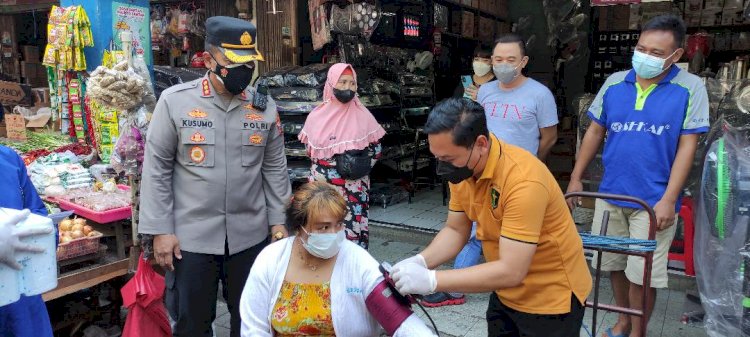 Blusukan ke Pasar, Berburu Masyarakat Belum Divaksin