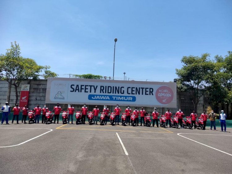 MPM Honda Jatim dan Telkom Gelar Edukasi Berkendara