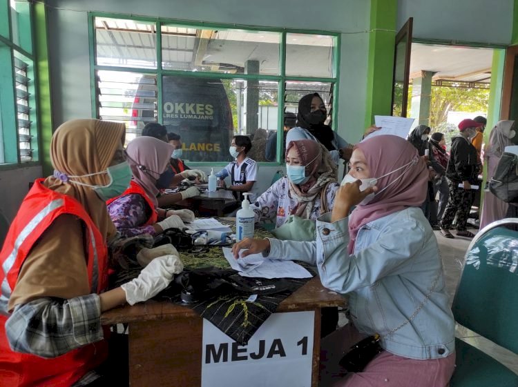 Antusias Masyarakat Lumajang Tinggi, Stok Vaksin Menipis