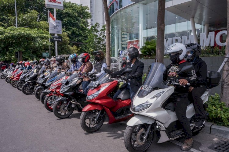 Bikers HPCI Jelajahi Ekowisata Mangrove di Surabaya