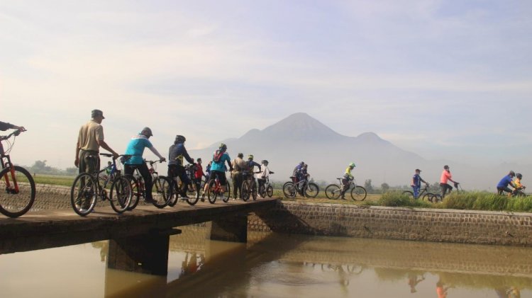 Jalin Sinergitas, Petugas Lapas-BNNP Jatim Gowes Bareng