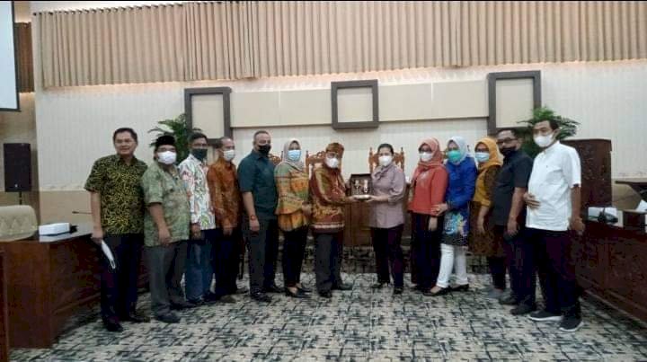 Pansus RPJMD DPRD Kabupaten Probolinggo, Berkunjung  ke DPRD Banyuwangi