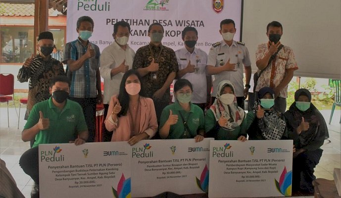 Peduli Usaha Kecil, PLN Bantu Usaha Warga Banyuanyar