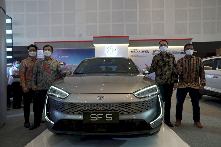 DFSK Pamerkan Seres SF5 Perdana di Indonesia