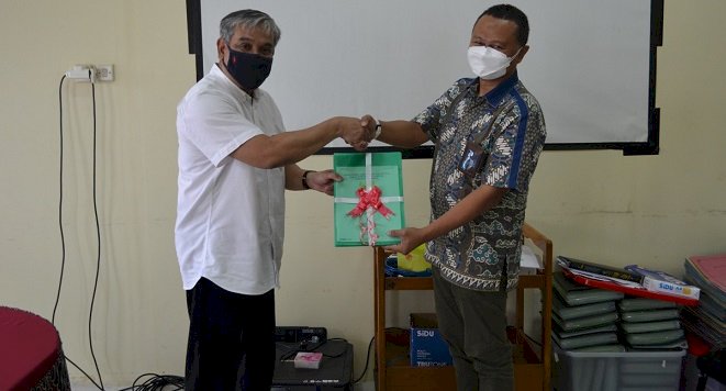 Jelang Tutup Tahun 2021, BPN Blitar Serahkan 62 Sertipikat Aset PLN