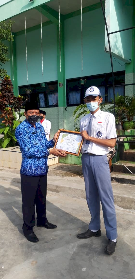 MAN 2 Tuban Juara 2 Lomba Desain Poster MILAD KE-39 Racana Ahmad Dahlan Tingkat Nasional Tahun 2022