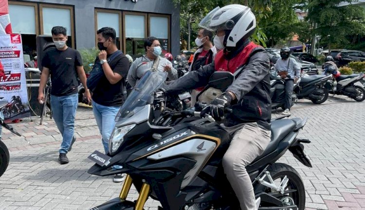 Rasakan Sensasi Berkendara New Honda CB150X