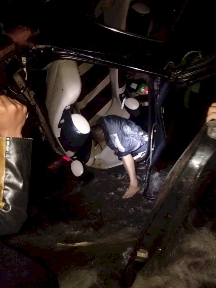 Mobil Masuk Jurang di Jalur TWA Kawah Ijen, Sepasang Suami Istri Meninggal