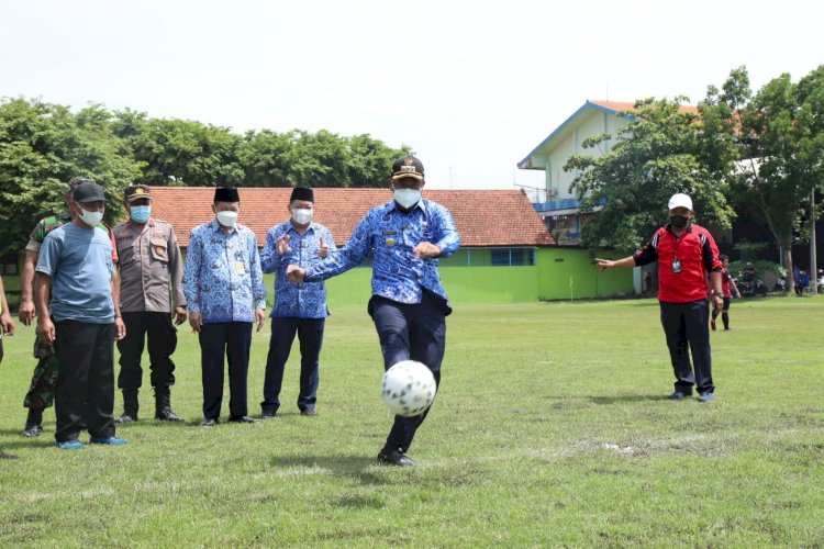 Bupati Muhdlor Terima Penghargaan dari PWI Jatim