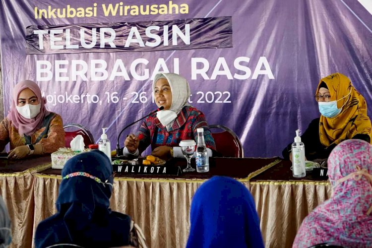 Ratusan UKM Dilatih Usaha Pembuatan Telur Asin