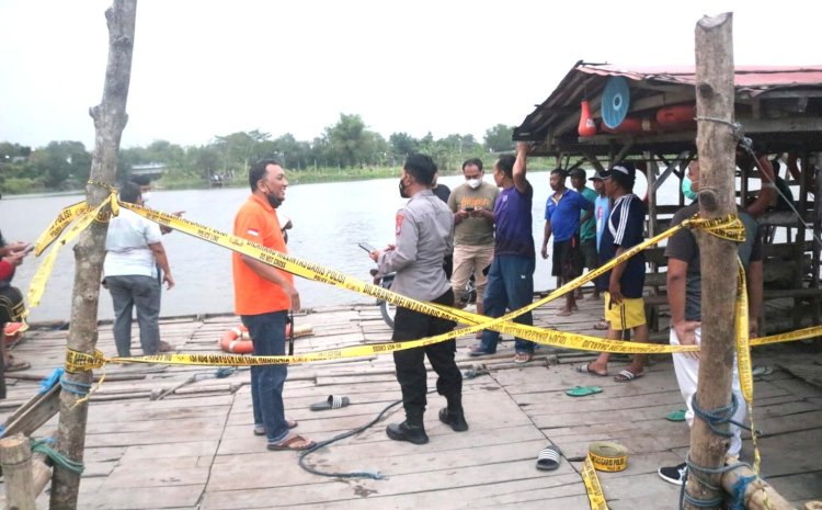 Sekeluarga Tercebur ke Sungai Brantas, Satu Tewas