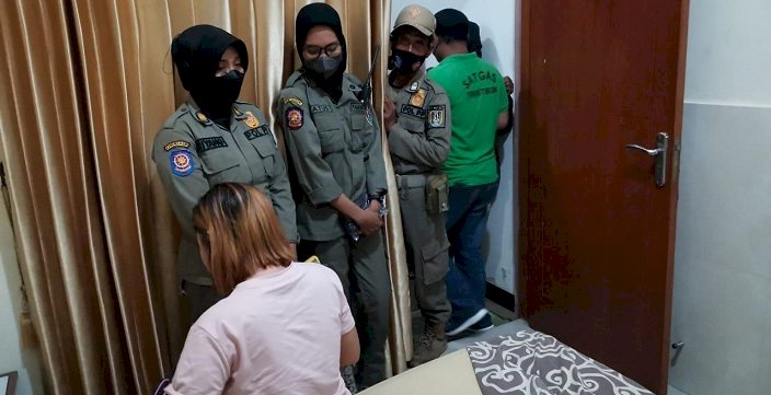 Tinggal Satu Kamar di Hotel, Sepasang Kekasih Tanpa Nikah di Tuban Diciduk Petugas