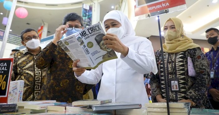 Buka Festival Hari Buku Naisonal, Khofifah Bangkitkan Semangat Literasi dan Perbukuan Jatim