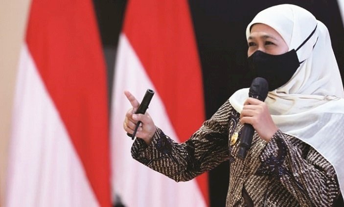 Jatim Raih Penghargaan SPM Provinsi Berkinerja Terbaik, Skor 99,36%, Khofifah: Layanan Dasar Prioritas Pemprov