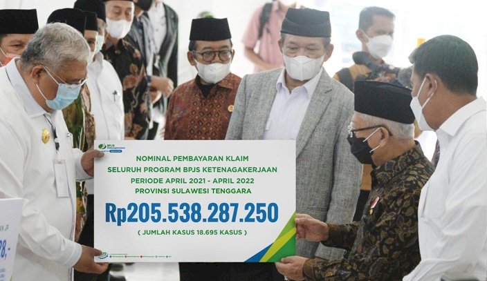 Wapres Serahkam Mamfaat dan Program Beasiswa BPJS Ketenagakerjaan Kepada Keluarga Pekerja