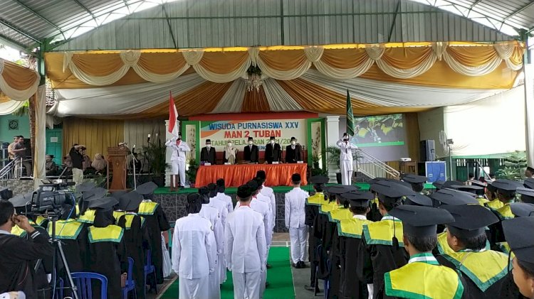 MAN 2 Tuban Menyelenggarakan Purnasiswa Tahun Pelajaran 2021/2022