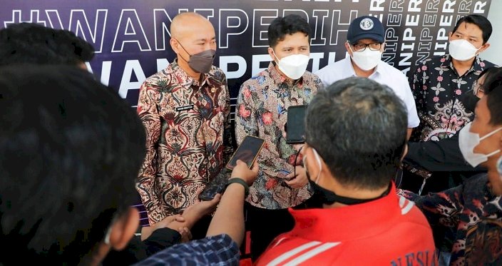 Wagub Emil Optimis Tim Antasena Alpha ITS Ukir Prestasi Lewat Mobil Berenergi Hidrogen