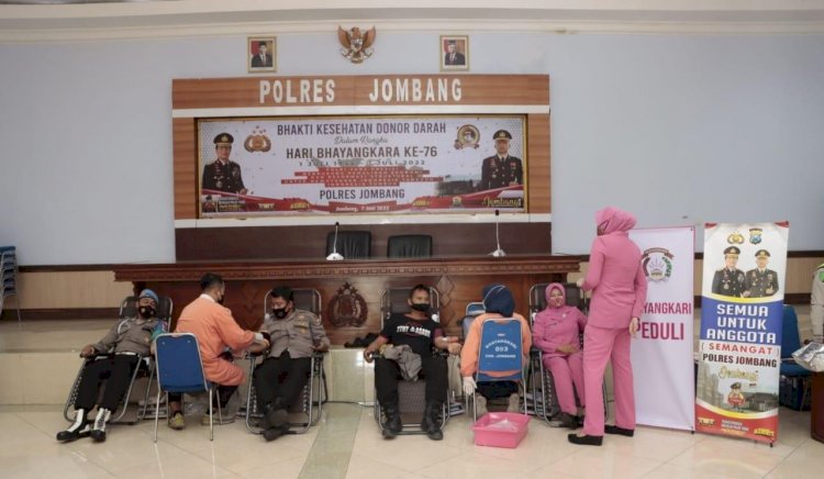 Sambut Hari Bhayangkara, Polres Jombang Gelar Donor Darah