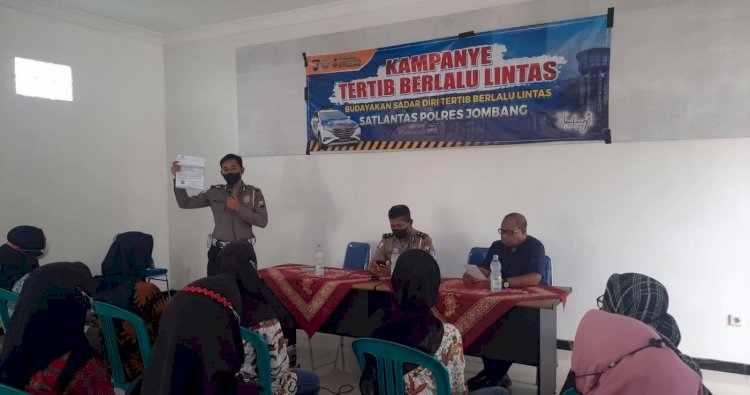 Satlantas Polres Jombang Gelar Sosialisasi