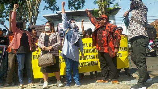 Korban Mafia Tanah Demo PA Banyuwangi