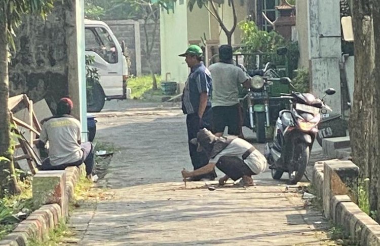 Kalah Pilkades, Tutup Jalan Umum